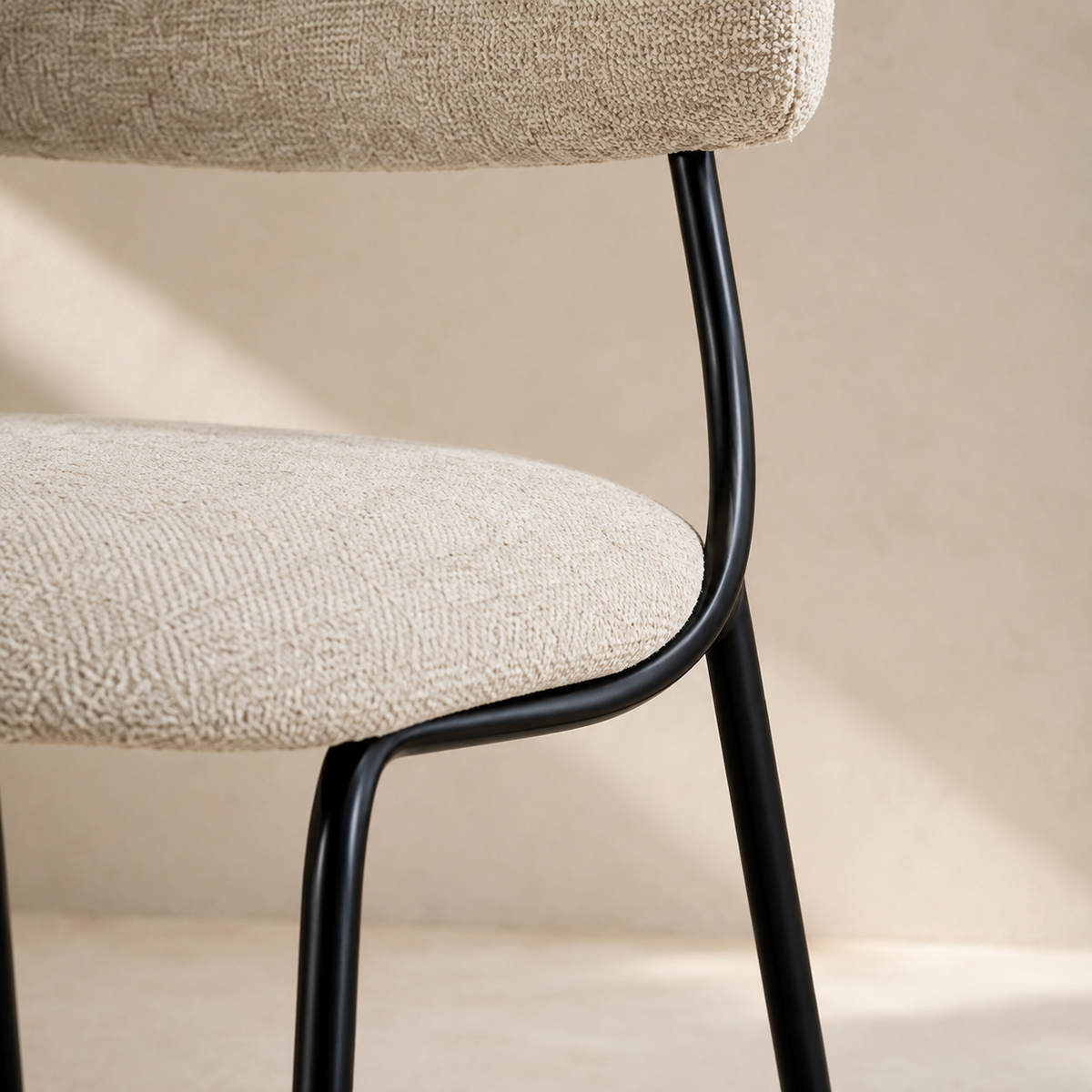 Upholstered dining chair, metal leg