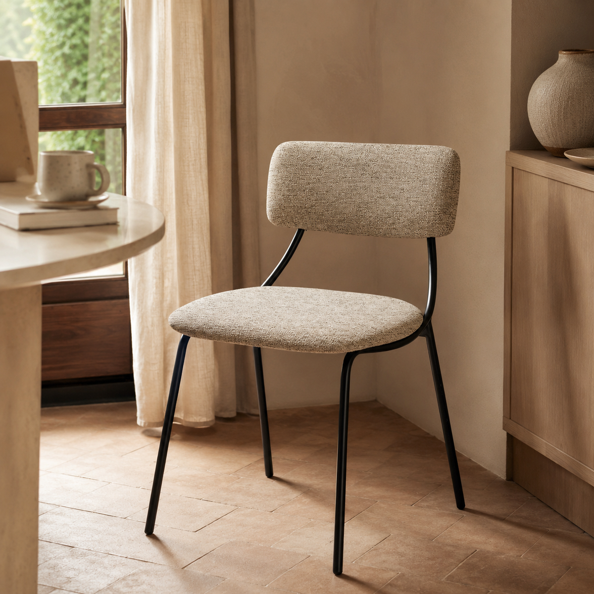 Upholstered dining chair, metal leg