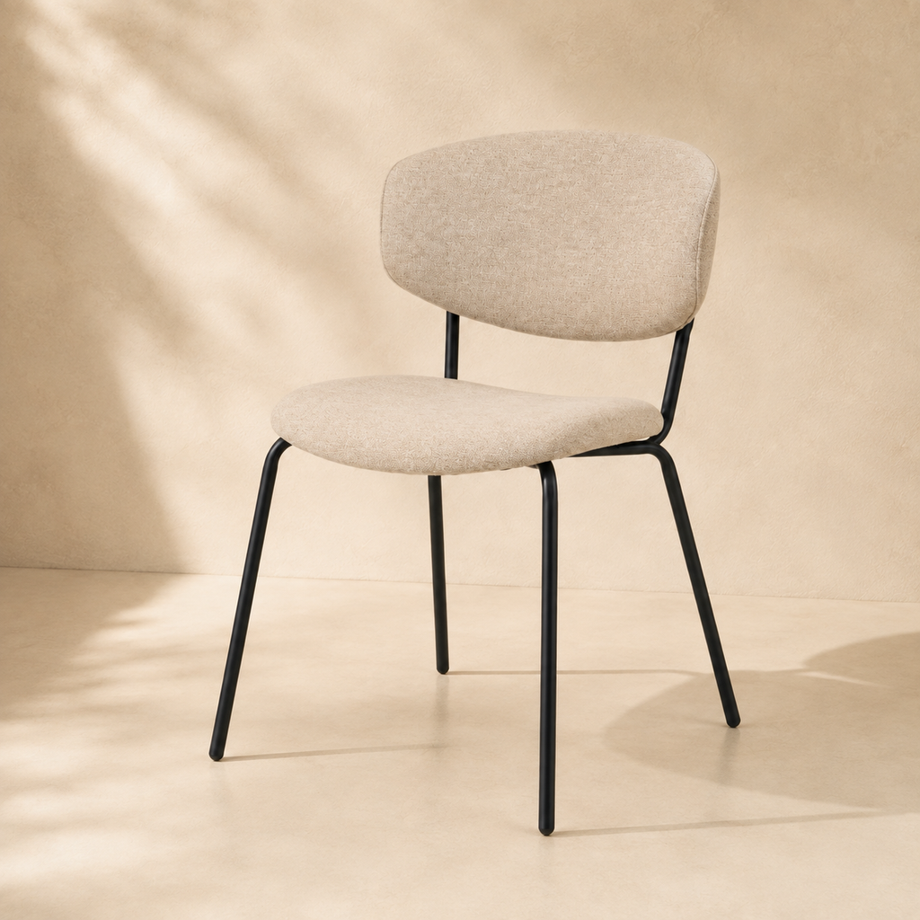 Silla de comedor tapizada, pata metálica