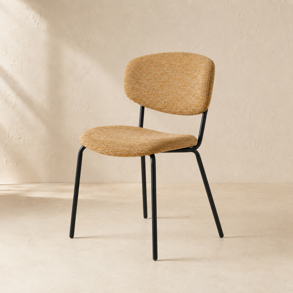 Silla de comedor tapizada, pata metálica