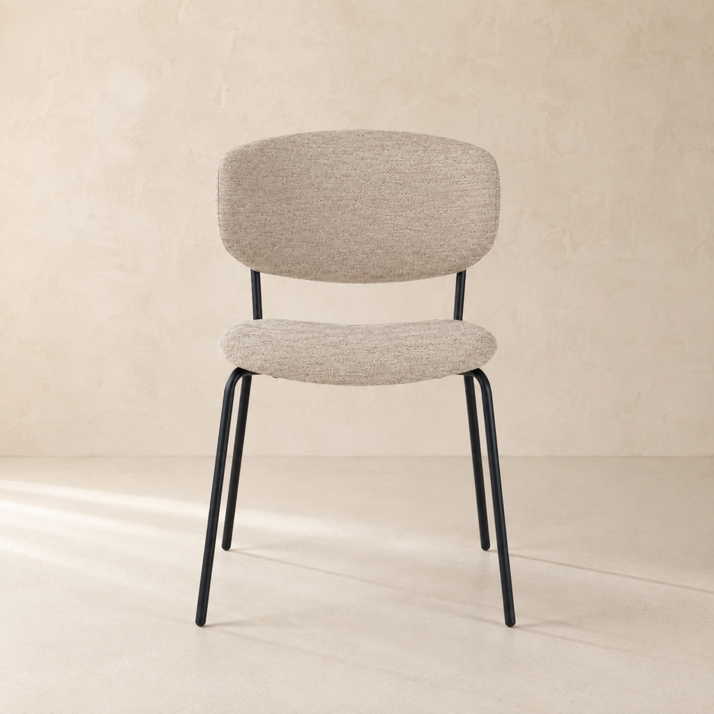Silla de comedor tapizada, pata metálica